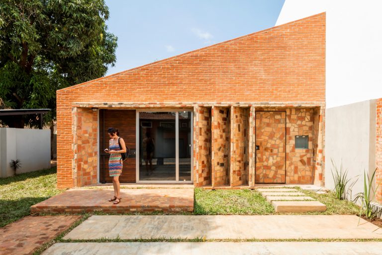 FUELLE ROGA /OMCM arquitectos