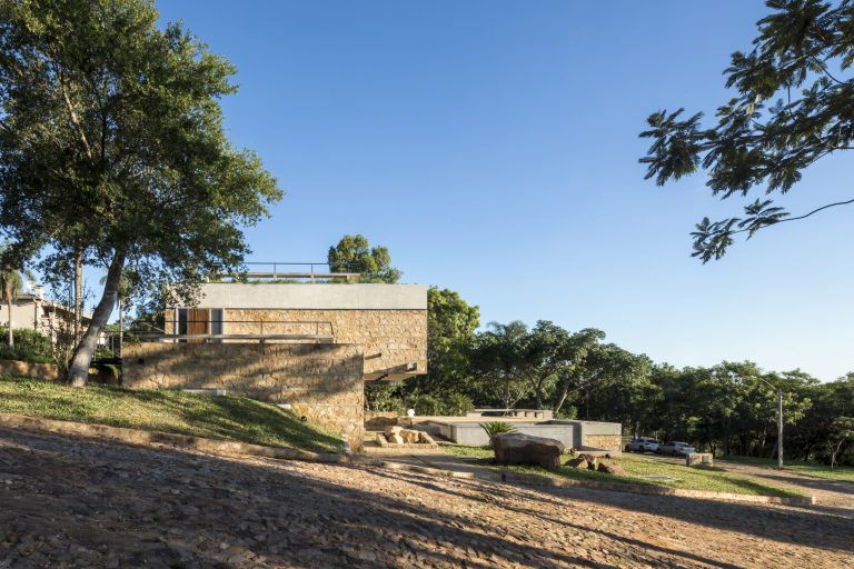 PEAK HOUSE /OMCM arquitectos