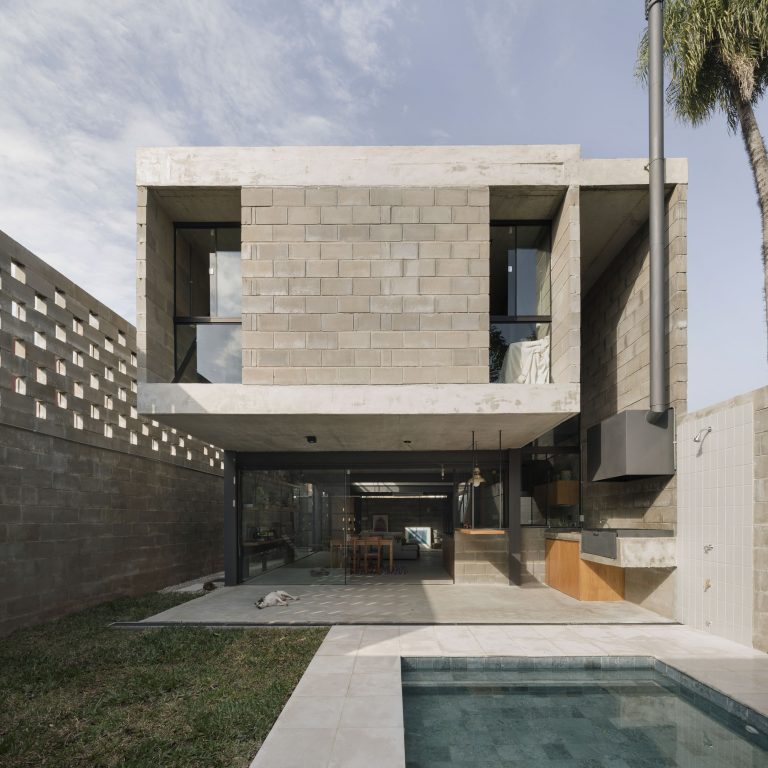 CASA DESNUDA /Daniel Díaz Esquivel