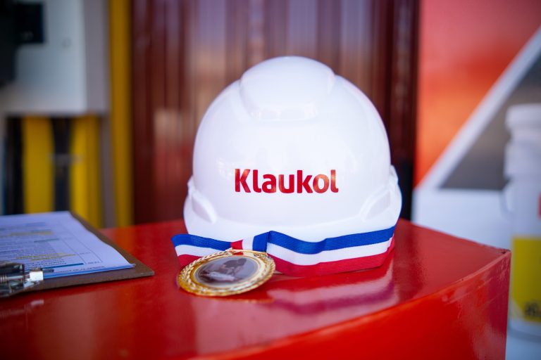 Desde Encarnación emerge el tercer finalista del 5to. Concurso de Colocadores KLAUKOL 2022