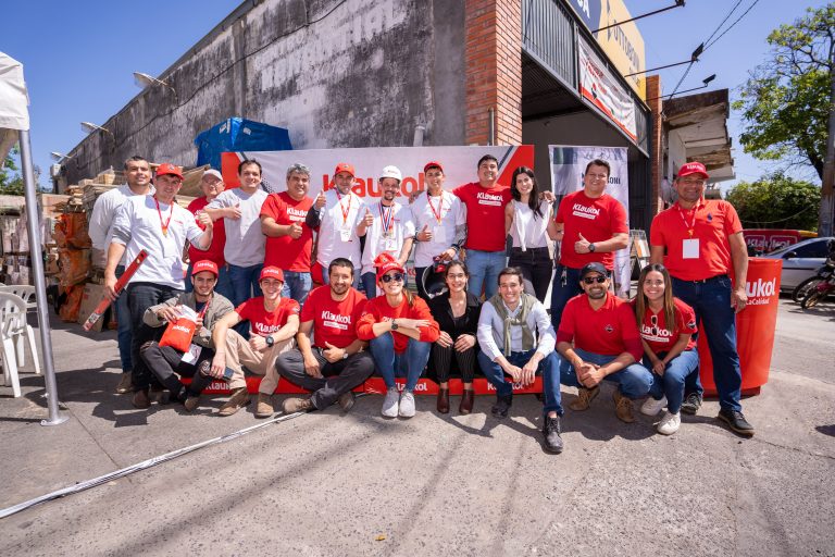Gran conquista del segundo finalista en el 5to. Concurso de Colocadores KLAUKOL
