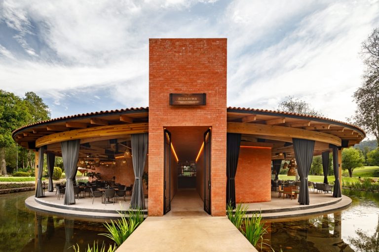 LA ACUARIMA /Chain + Siman Arquitectura