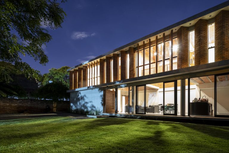 VIVIENDA LUMINA / Hoga Arquitectura