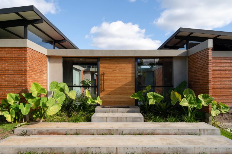 VIVIENDA HM / Tomboly-Zavala Arquitectura + JSH Arquitectura