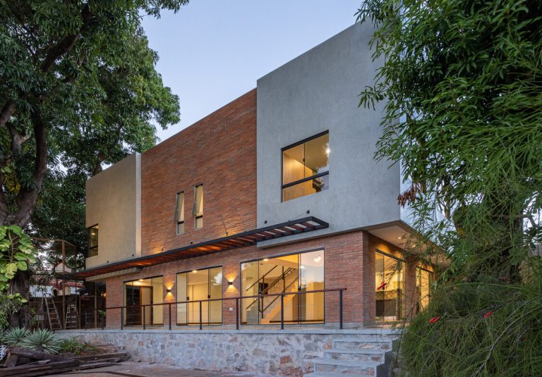 CASA BRUSQ / PROSECO Arquitectura