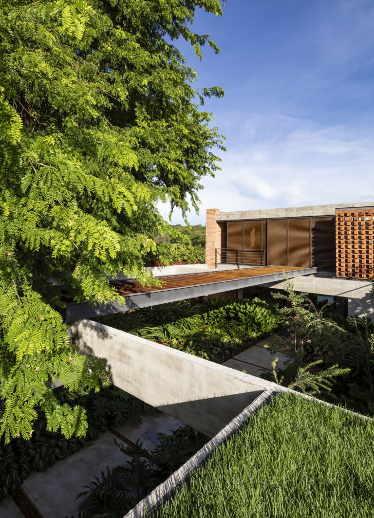 VIVIENDA N+B /m+ estudio de arquitectura y diseño