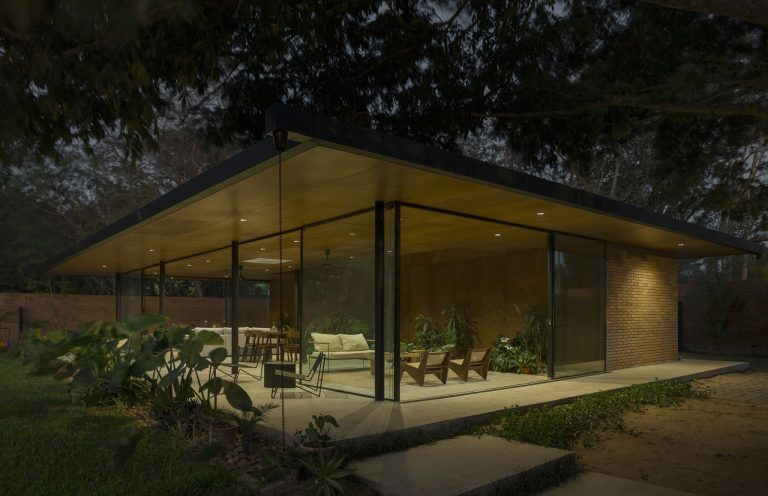 CASITA EN SAN BER / Equipo de Arquitectura