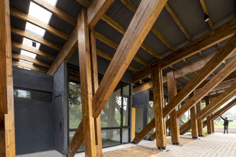 YVYRUPA – Morada de la tierra / SD+A