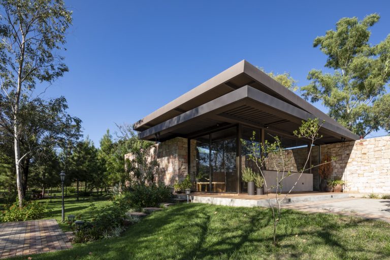 QUINTA DV /Entre Líneas Arquitectura