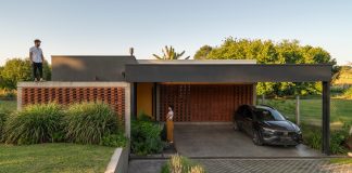 LA CASA DE LA PUERTA AMARILLA / Etéreo Arquitectos