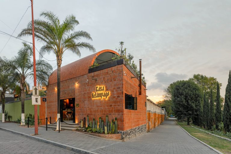 CASA RELÁMPAGO /Estudio Tecalli